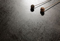 সাধারণ স্প্যানিশ পরিধানযোগ্য গ্লাসযুক্ত আধুনিক চীনামাটির বাসন টাইল ম্যাট কালো মরিচা গ্লাজড সিরামিক রান্নাঘরের মেঝে টাইল